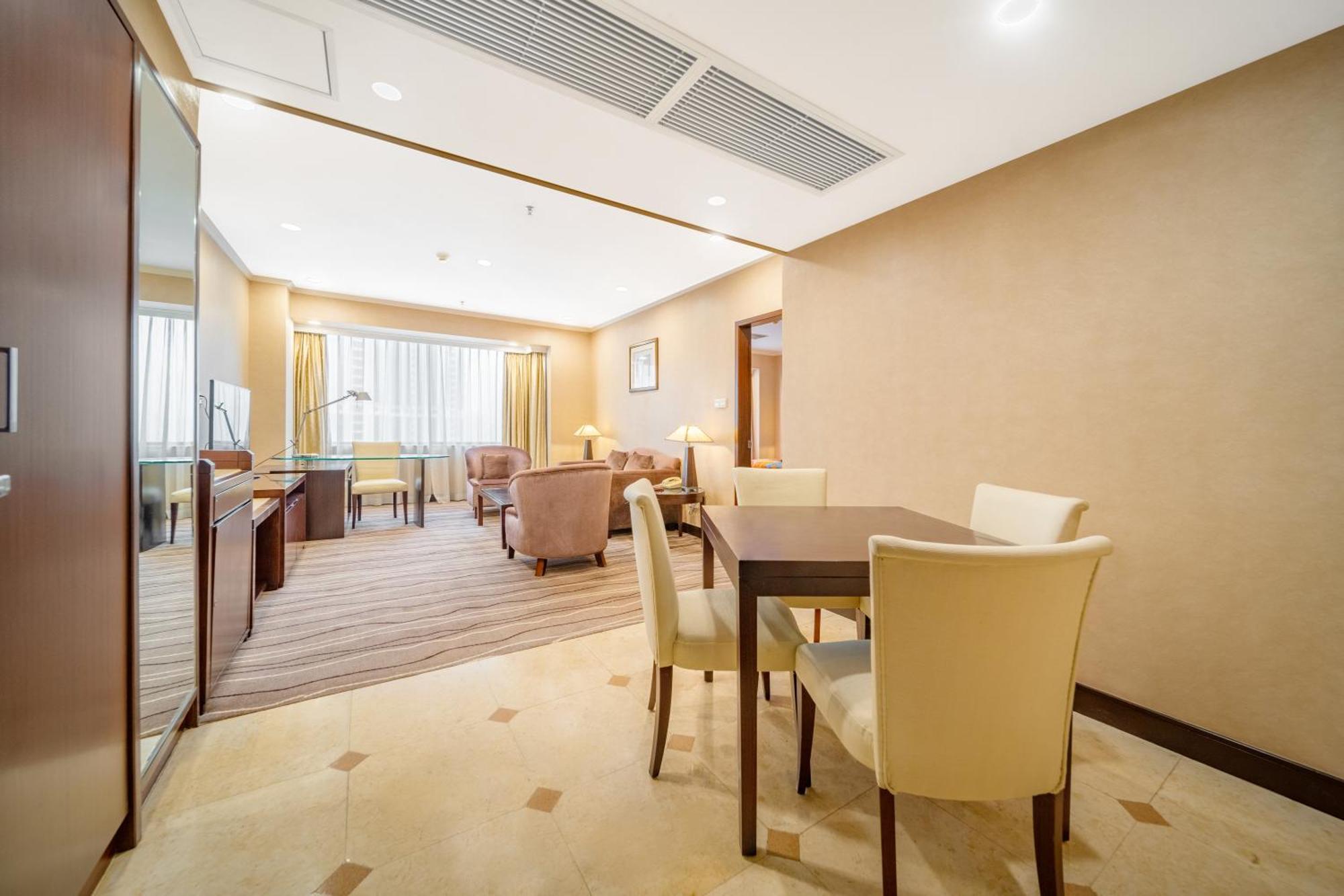 Zhongshan International Hotel Экстерьер фото